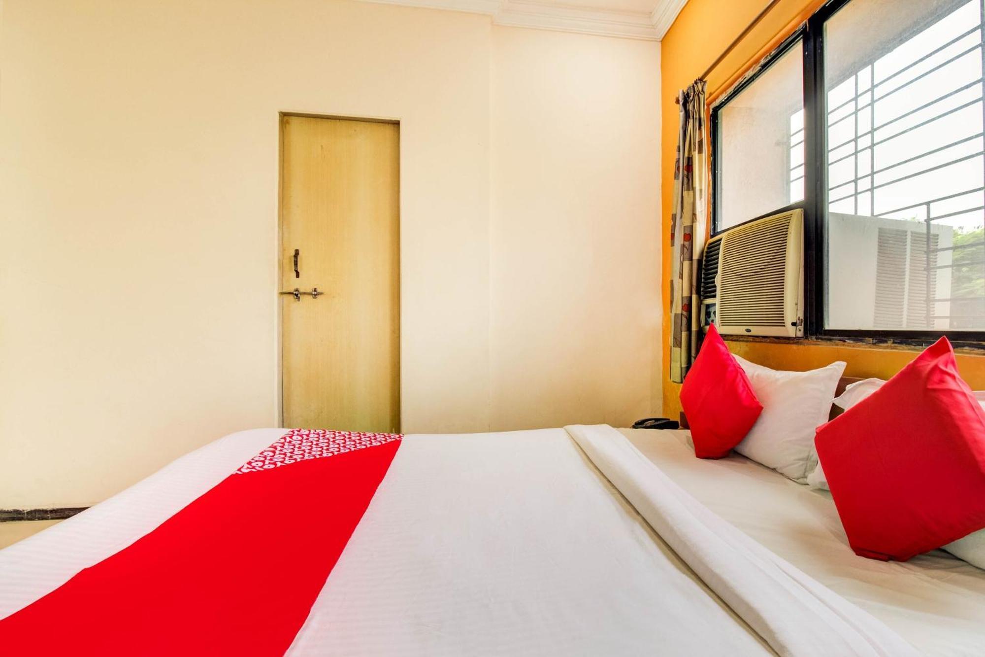 Hotel O Sri Jai Palace Нашик Екстер'єр фото