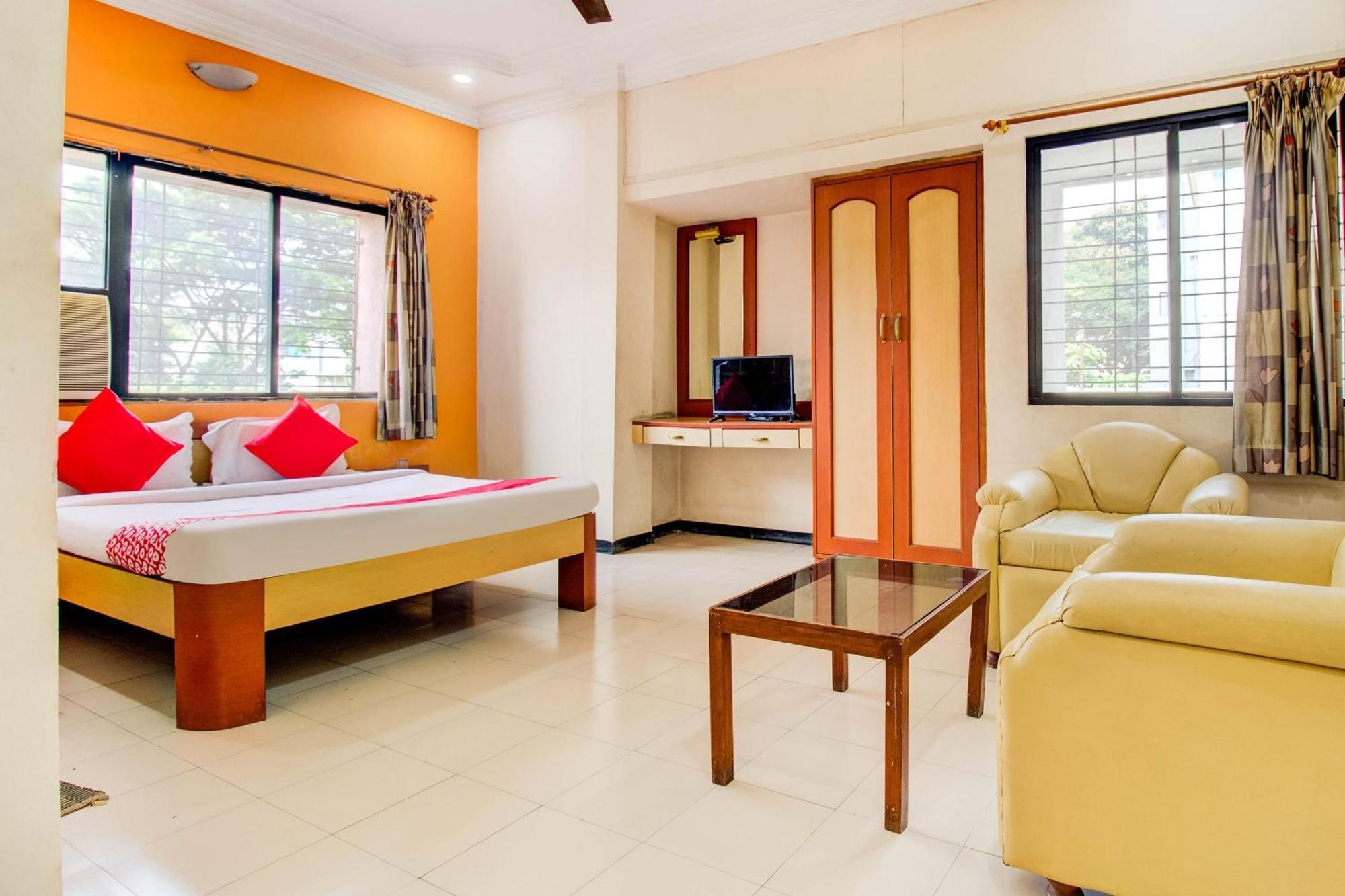 Hotel O Sri Jai Palace Нашик Екстер'єр фото